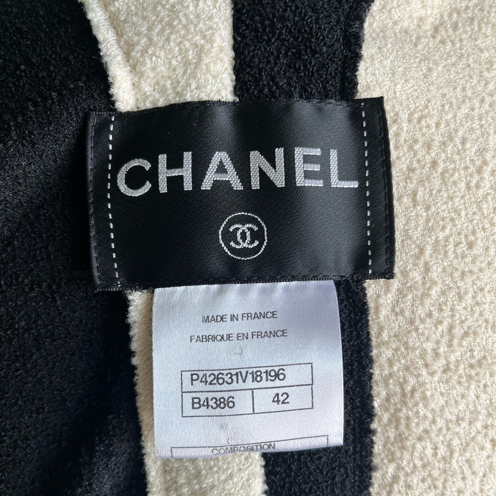 Chanel 12c Runway Black Ecru Color Block Wool Jac… - image 6